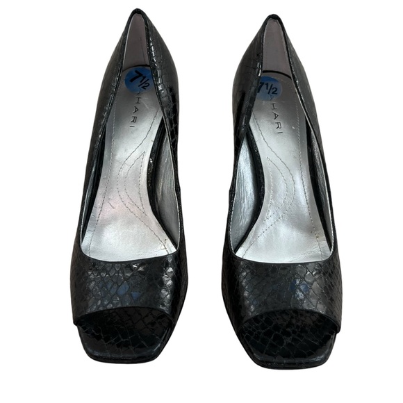 Tahari Riddle Open Toe Pumps Croc Print Elegant - Picture 10 of 10